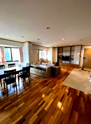 Condos for rent Sukumvit 39 : LTHC12761 - Baan Suanpecth Sukhumvit 39 Condo FOR RENT Size 129.21 sqm. 3 beds 3 baths Near BTS Phrom Phong Station ONLY 70K/Month