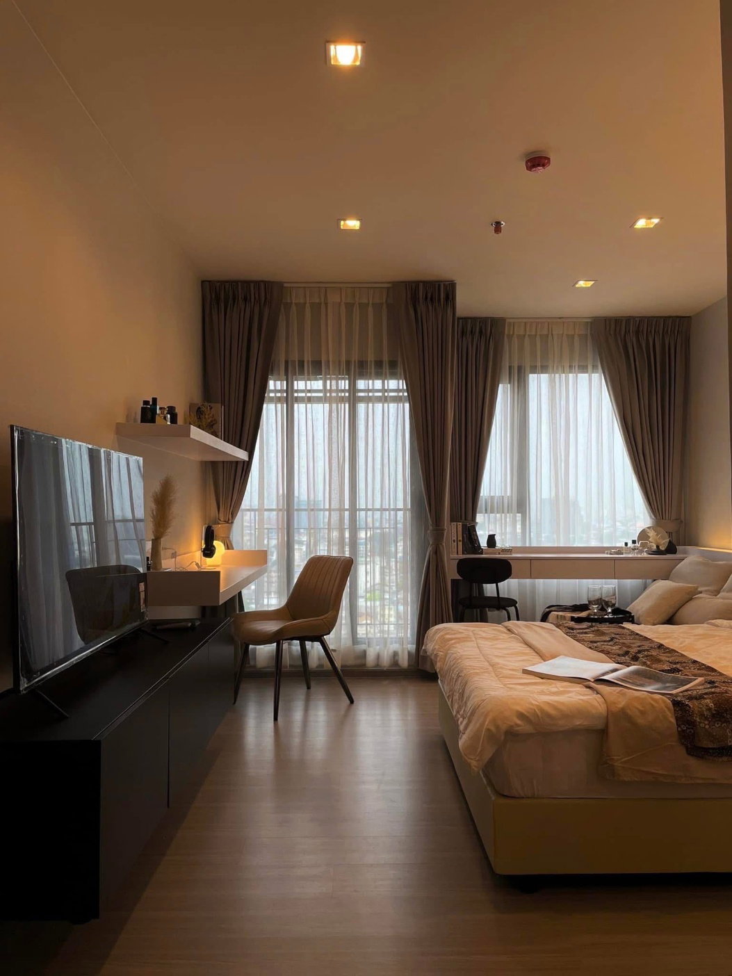 ให้เช่า Life Sathorn Sierra  (ไลฟ์ สาทร เซียร์รา)  Line : @condo24 (มี@ด้วย)