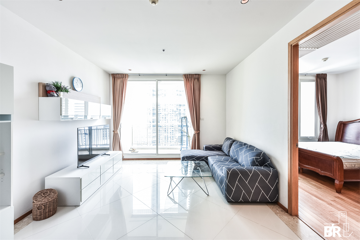 picture The Empire Place Luxury Condo Ready to Move-in at the Best Location - 6/10