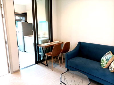 Life Sukhumvit 62, for Rent 1 Bedroom, 30 sqm, 15th floor, room with beautiful view, 300 meters to BTS Bang Chak station