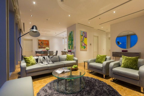 ♦ Nice Decoration ♦ 30++ Floor 150.50 sq.m. | 2 Beds, Fully furnished | near BTS Chong Nonsi 2 mins, King Power Mahanakhon 3 mins.