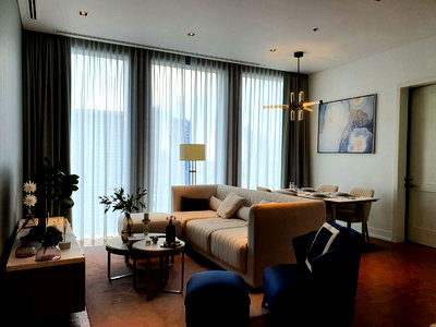 ขายคอนโด : ♦ Luxury style ♦ ชั้น 25++ 132.98 ตร.ม. | 2 ห้องนอน ตกแต่งครบ | ใกล้ BTS ช่่องนนทรี 2 นาที, คิง เพาเวอร์ มหานคร 3 นาที, ตรีนิตีมอลล์ 3 4 นาที