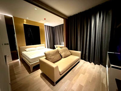 Condos for rent Sathorn Thani Tower : [ RENT ]⚡🌈 S30706 Ashton Silom ⚡🌈 LINE: @theagentpro (please include the @)