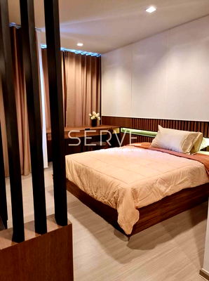 Condos for rent : Studio with Partition Luxury Room Fully Furnished Good Location Close to MRT Rama 9   350 m.  @  Life Asoke Rama 9 