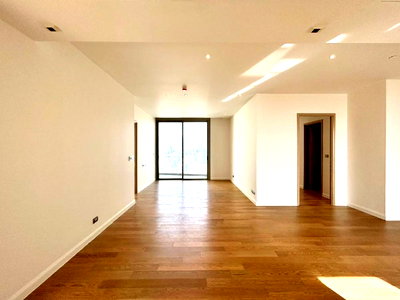 ขายคอนโด : ● Unfinished ● ชั้น 40+ 145 ตร.ม. | 3 ห้องนอน วิวแม่น้ำเจ้าพระยา | ใกล้ ไอคอนสยาม 1นาที, BTS กรุงธนบุรี 2 นาที