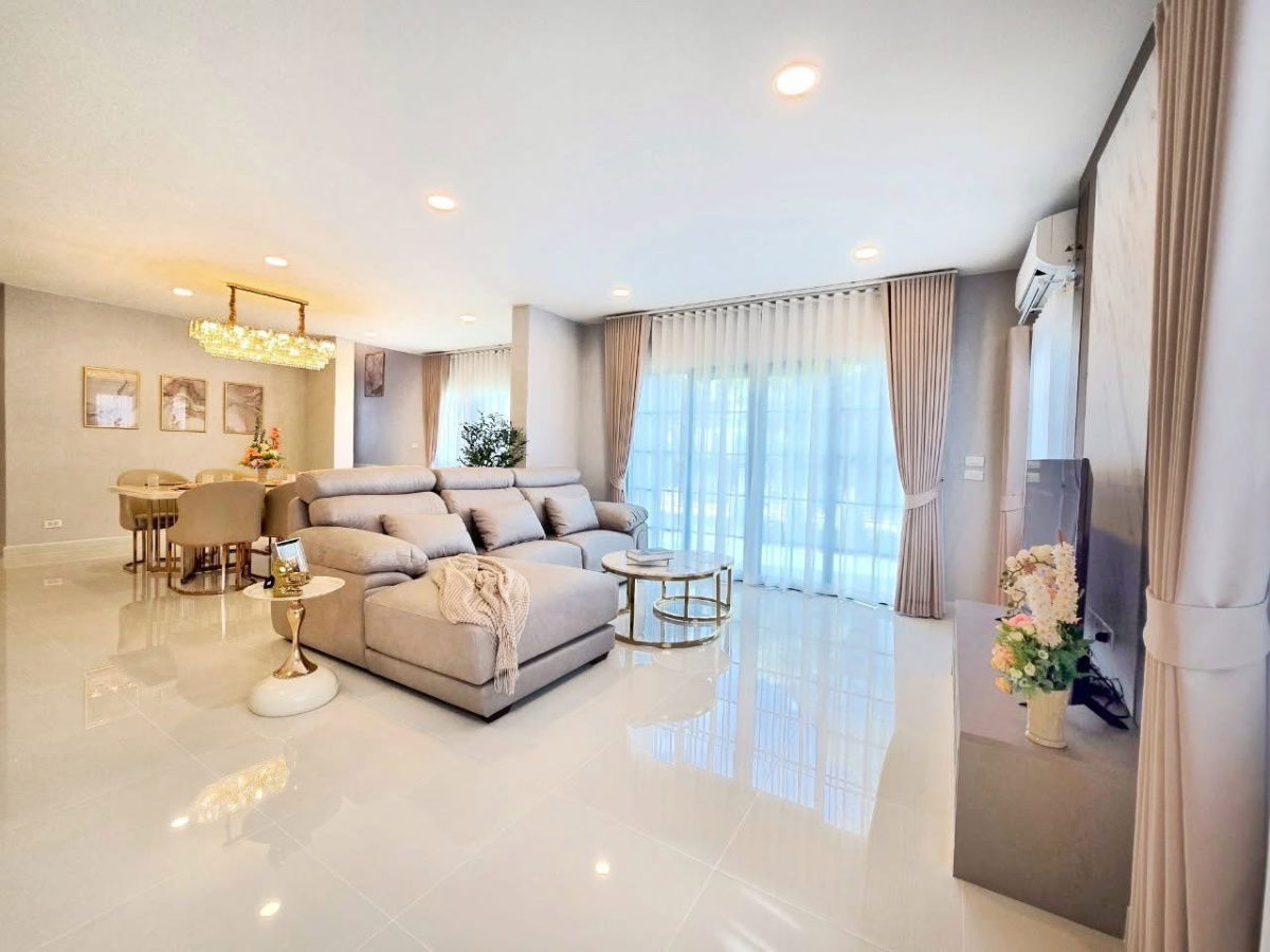 picture Brand new house, never lived in, beautiful plot, close to the garden, the largest house model - 1/13