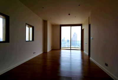 Condos for sale Siam University : ♦ Unfurnished ♦ 30+ Floor 78.56 sq.m. | 1 Bedroom, Chao Phraya River view | Near Icon Siam 1 min., BTS Krung Thonburi 2 mins.