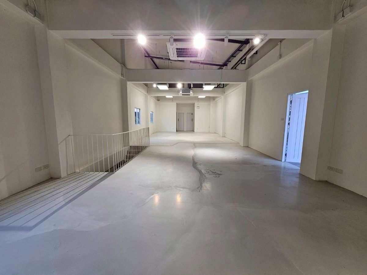 picture Office for Rent, Sanitation, 5 Soi 25  - 5/20
