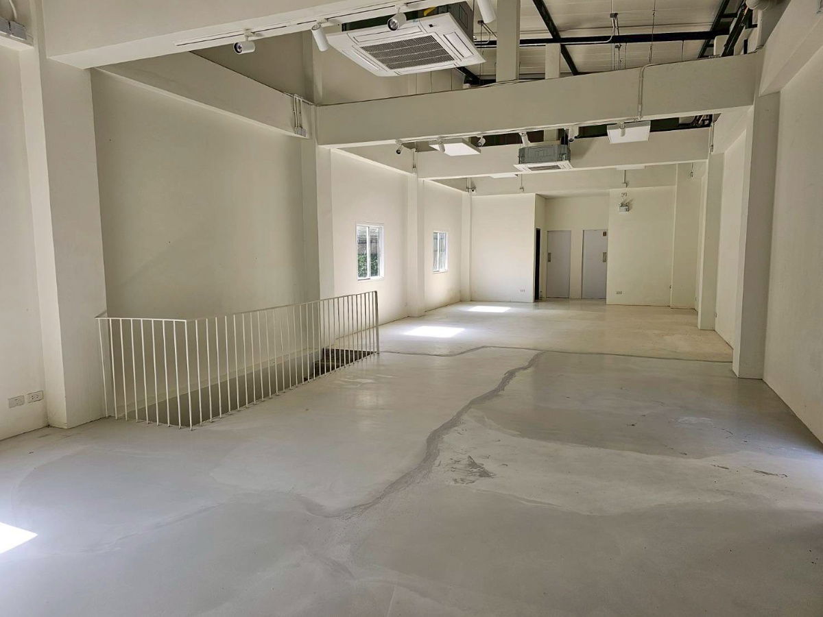 picture Office for Rent, Sanitation, 5 Soi 25  - 15/20