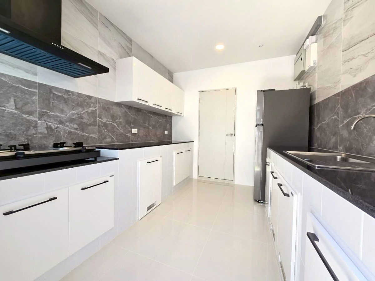 picture Brand new house, never lived in, beautiful plot, close to the garden, the largest house model - 4/13