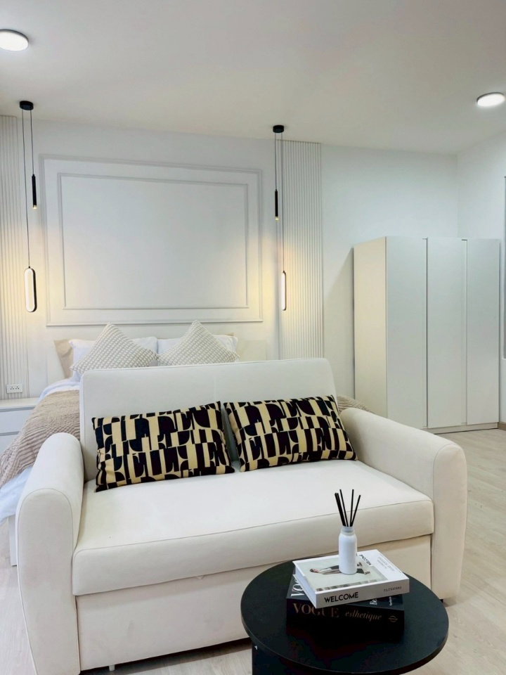 Chic Condominium For Sell WR-03478