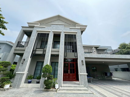 Super Luxury single house for sale at "Grand Bangkok Boulevard Sukhumvit"