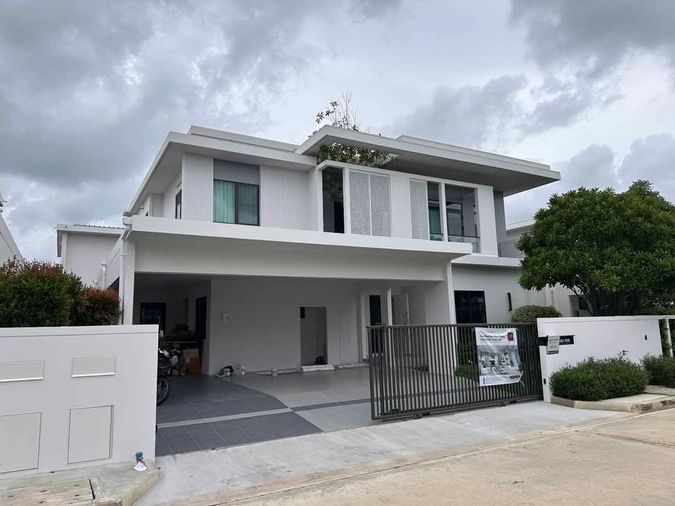 ให้เช่าบ้านเดี่ยว มัณฑนา บางนา กม.15 4 ห้องนอน 5 ห้องน้ำ 160,000บาท/เดือน