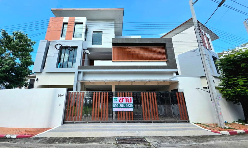 ขายบ้านเดี่ยว : ขายด่วนบ้านเดี่ยว 3 ชั้น บ้านใหม่ 5นอน กฤษดานคร 21 ราคาพิเศษสุด