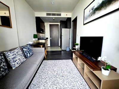 Condos for rent : Edge Sukhumvit 23 | Near BTS Asoke