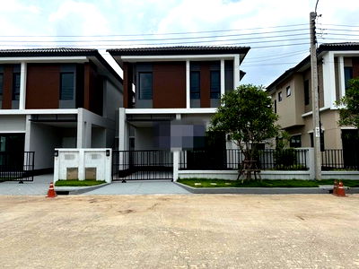 เช่าบ้านเดี่ยว สมุทรปราการ : HU6597 บ้านแฝดให้เช่า เซนโทร อ่อนนุช - สุวรรณภูมิ สมุทรปราการ