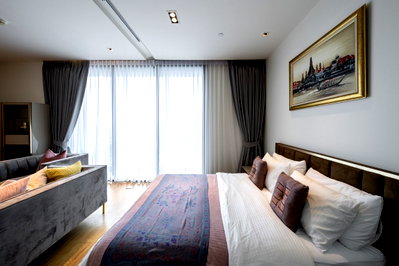 Condos for sale : For Sale: Beatniq Sukhumvit 32 with tenant S15-33413 (S)