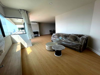 Condos for rent Assumption Convent Silom School : Sathorn                        Gardens 