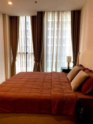 Condos for sale Phloen Chit Road : ♦ Good Deal ♦ Floor 05+ Type A04 | Size 58.82 sq.m. 1 bedroom | Condo with Skywalk connecting to BTS Ploenchit and Central M.Bass