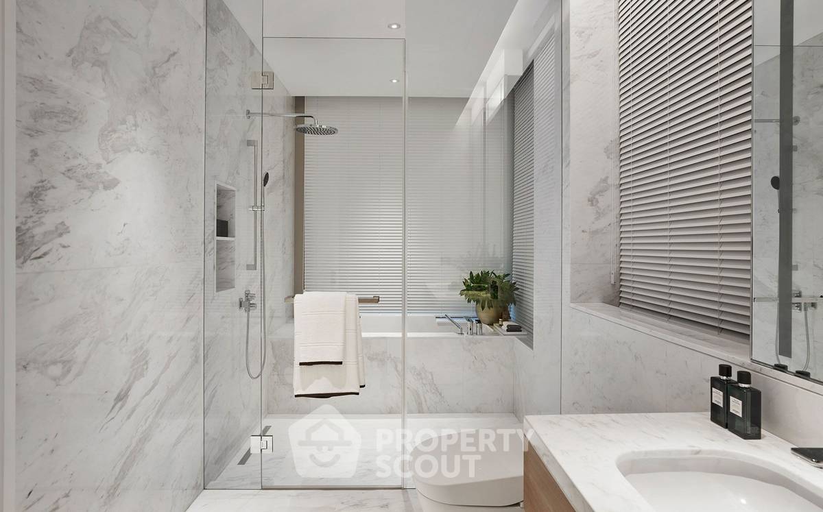 picture 3-BR Condo at Dusit Residences & Dusit Parkside near MRT Si Lom (ID 1996754) - 2/4