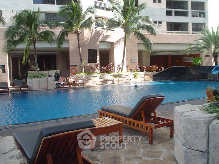 picture Pet-Friendly 3-BR At President Park Condominium Near MRT Queen Sirikit (ID 515381) - 4/7