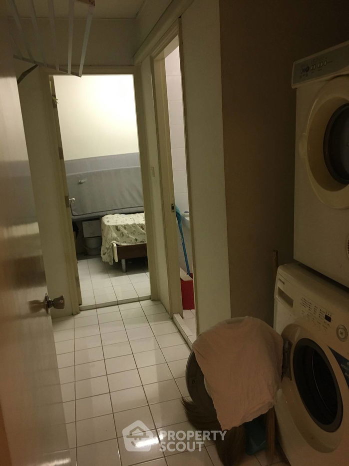 picture 3-BR Condo at Nusasiri Grand Condominium near BTS Ekkamai (ID 514536) - 9/23