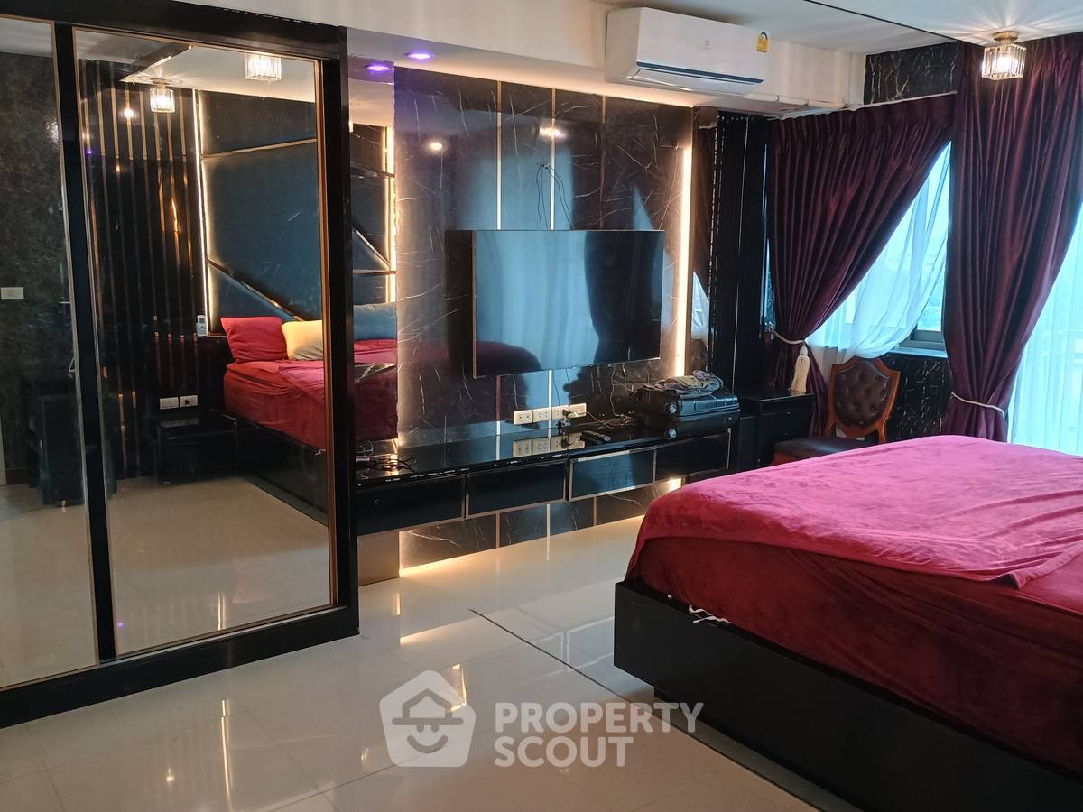 picture 2-BR Condo at Supalai Oriental Place Sathorn Suanplu near MRT Lumphini (ID 2185023) - 13/13