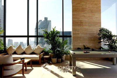 Condos for sale : 2-BR Condo at The Strand Thonglor near BTS Thong Lor (ID 1373662)