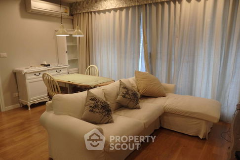 2-BR Condo at Condolette Dwell Sukhumvit 26 near BTS Phrom Phong (ID 882553)