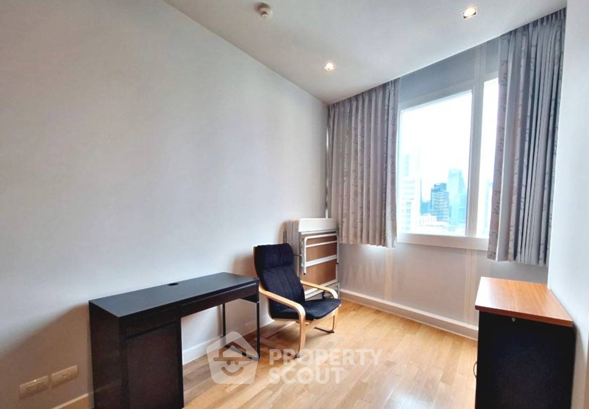 picture 3-BR Condo at Millennium Residence @ Sukhumvit Condominium near BTS Phrom Phong (ID 2030569) - 2/10