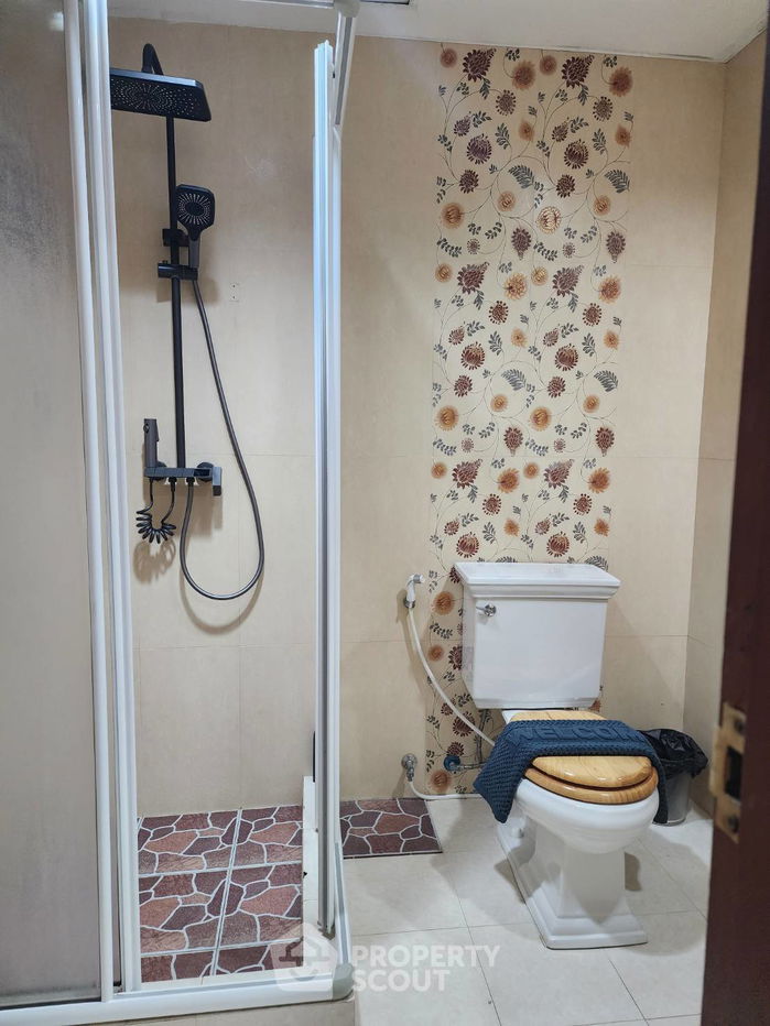 picture Studio Condo at Baan Klang Hua Hin Condominium close to Hua Hin Night Market (ID 2101420) - 9/10