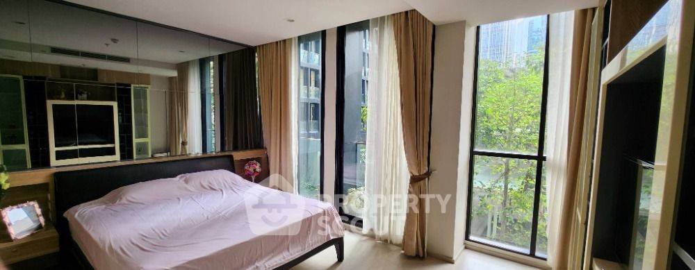 picture 1-BR Condo at Noble Ploenchit near BTS Phloen Chit (ID 1606356) - 1/5