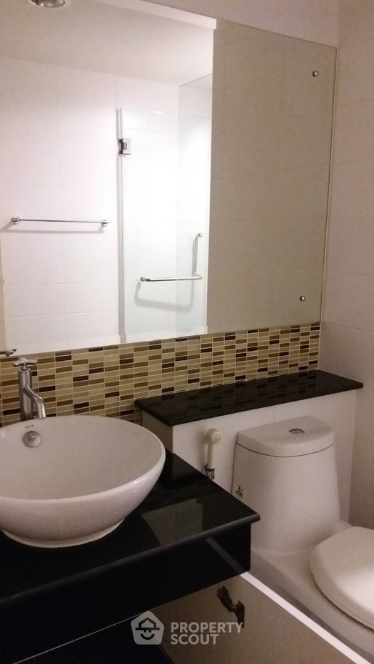 picture 2-BR Condo at The Aree Condominium near BTS Ari (ID 362934) - 13/19