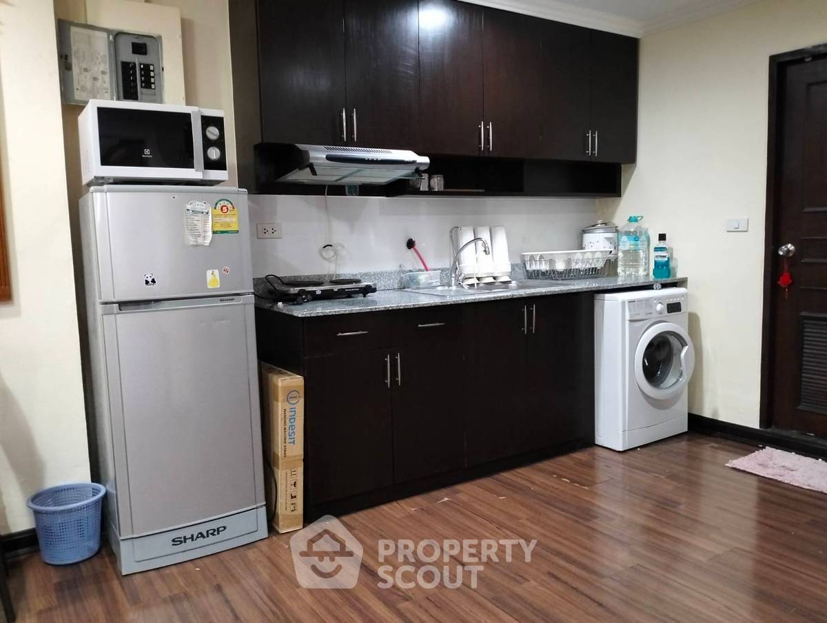รูป คอนโด 2-ห้องนอน ที่ วิทยุ คอมเพล็กซ์ คอนโดมิเนียม ใกล้ BTS เพลินจิต (ID 893804) - รูปที่ 3/10