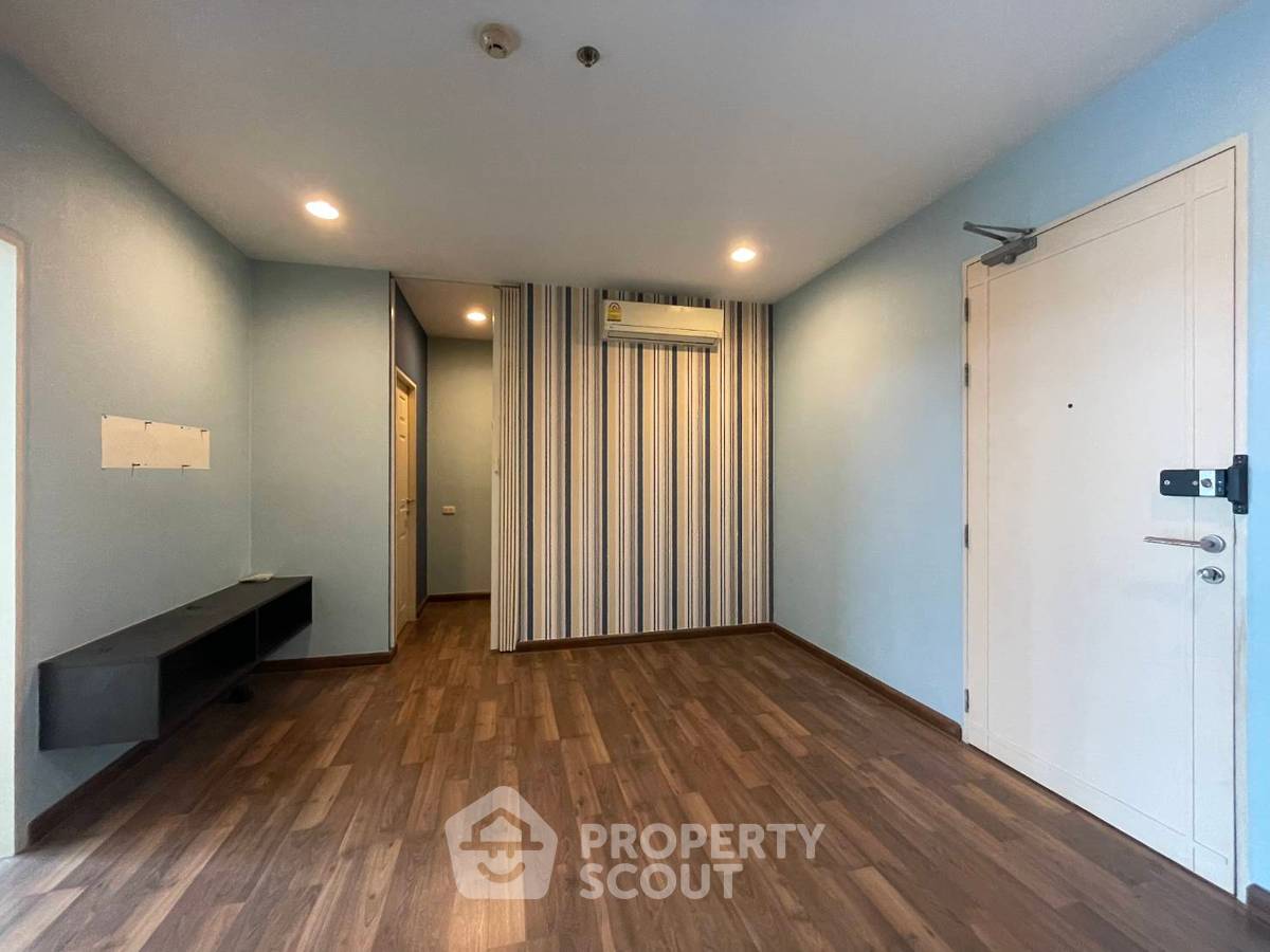 picture 2-BR Condo at Chewathai Ratchaprarop near BTS Victory Monument (ID 597644) - 5/15
