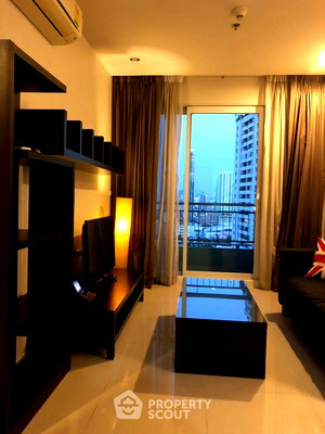 คอนโดให้เช่า : ห้องชั้น 18 แบบ 1 ห้องนอน Circle Condominium ใกล้ MRT เพชรบุรี (ID 1546605)
