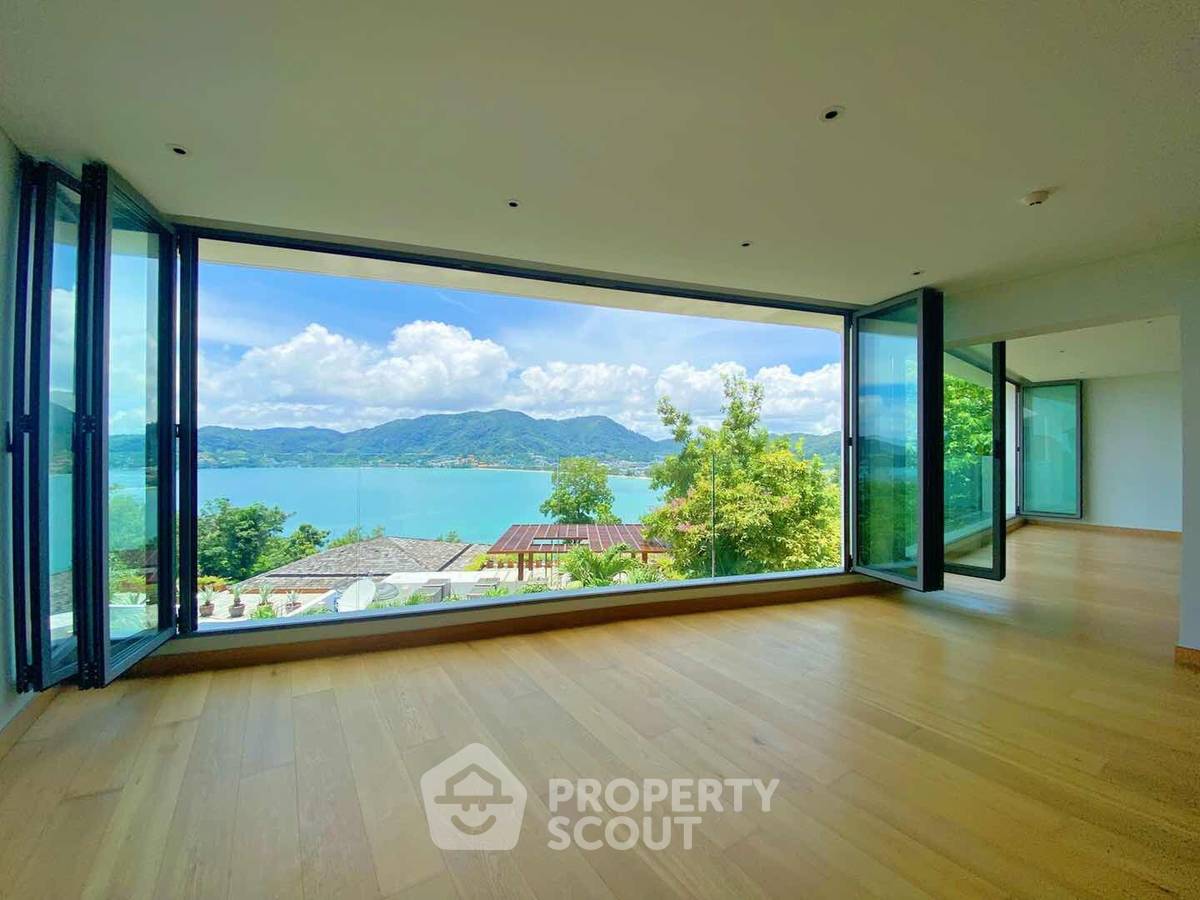 picture Blue Point Condos - 5-bed grand penthouse with private rooftop terrace overlooking Patong Beach (ID 992300) - 24/26