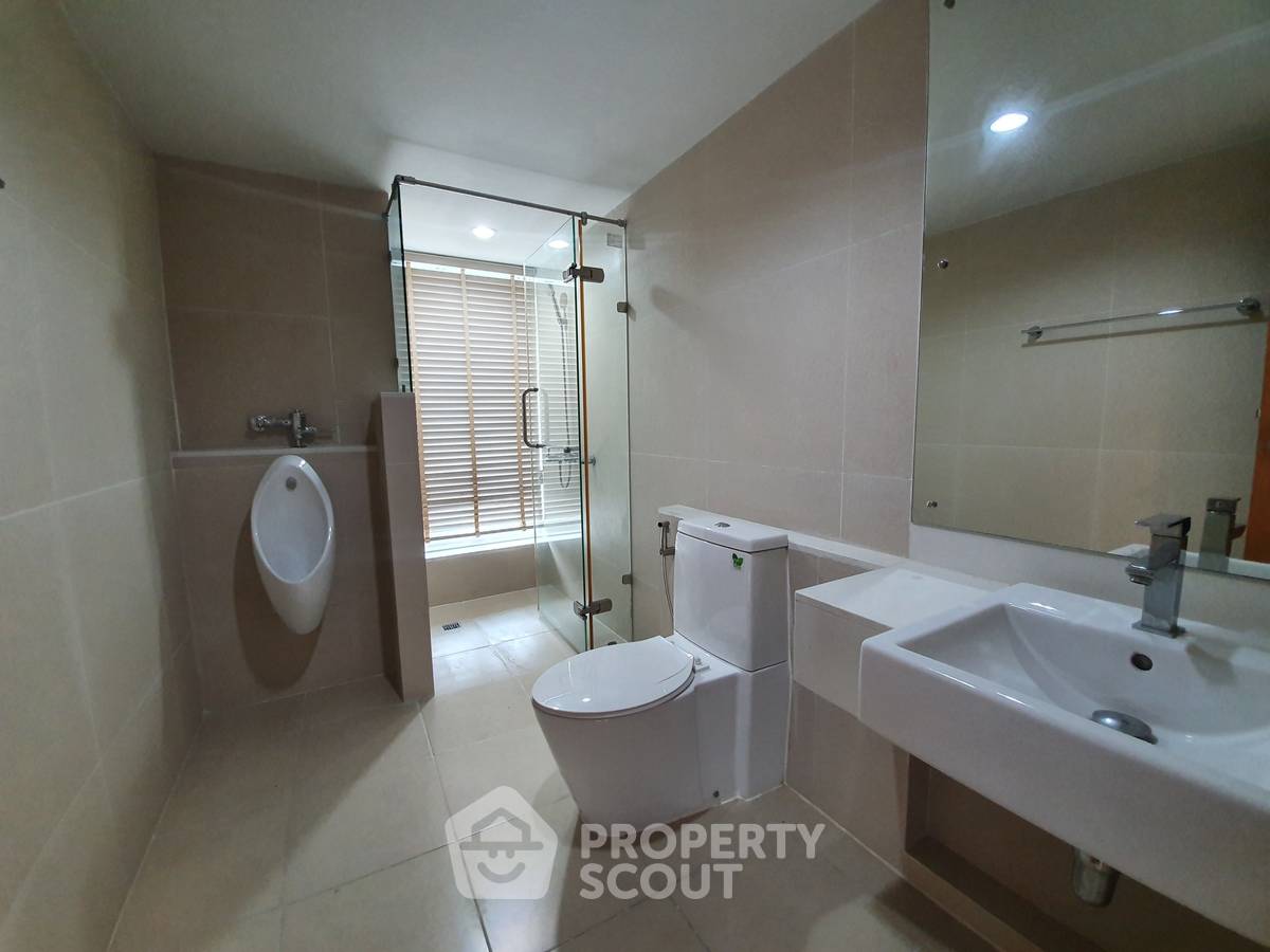 picture 4-BR Condo at Circle Living Prototype New Petchburi near MRT Phetchaburi (ID 1784139) - 29/39