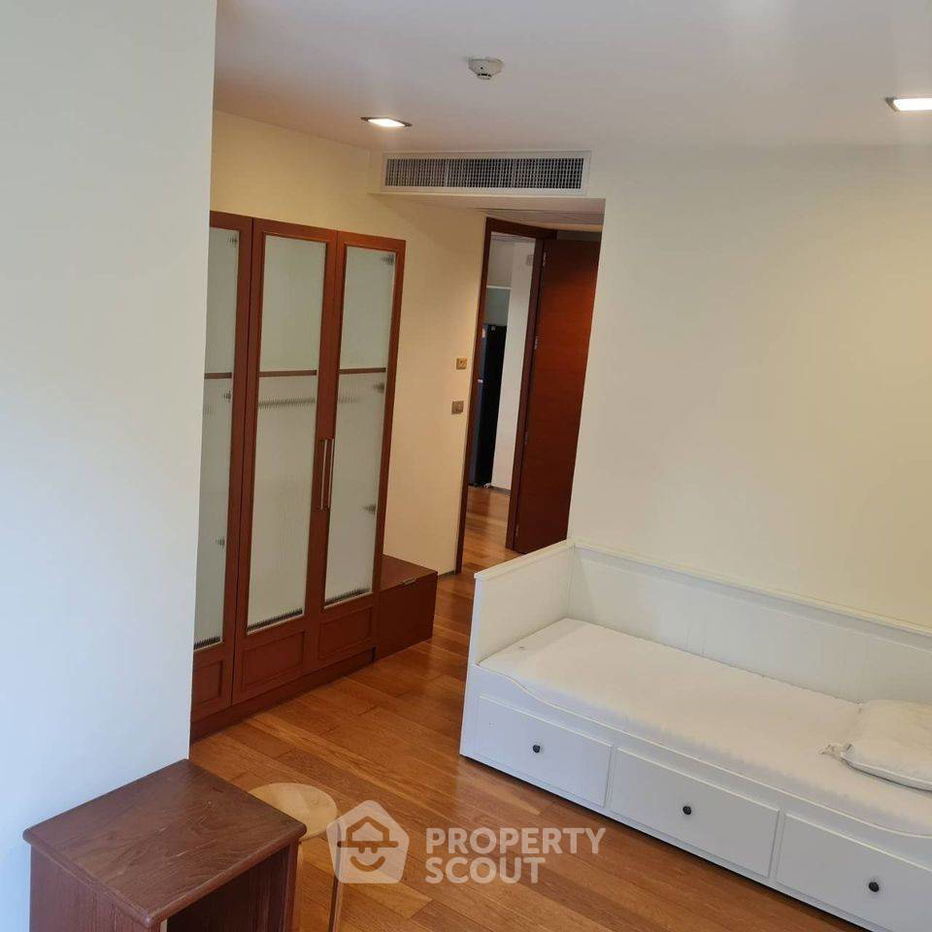 picture 2-BR Condo at Ficus Lane Condominium near BTS Phra Khanong (ID 1778294) - 5/11