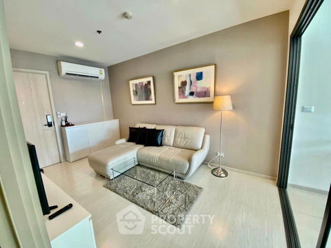 1-BR Condo at Rhythm Sukhumvit 42 near BTS Ekkamai (ID 1902883)