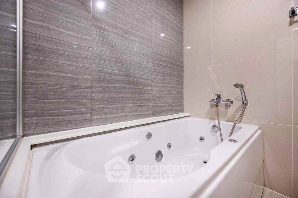 picture 2-BR Condo at Knightsbridge The Ocean Sriracha in Surasak (ID 1931503) - 1/8