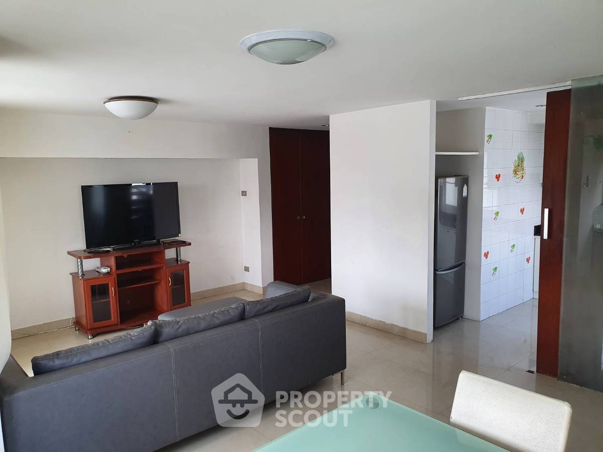 picture 2-BR Condo at Thonglor Tower Condominium near BTS Thong Lor (ID 567555) - 7/11