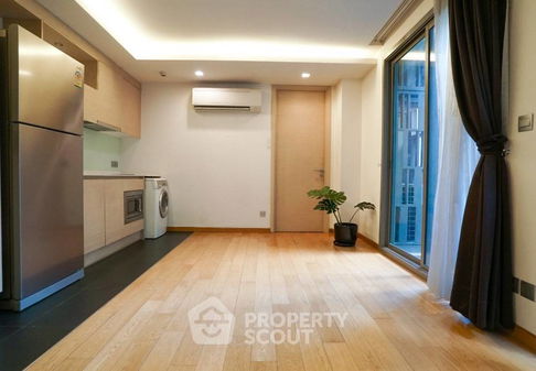 1-BR Condo at Via Botani near BTS Phrom Phong (ID 1327219)