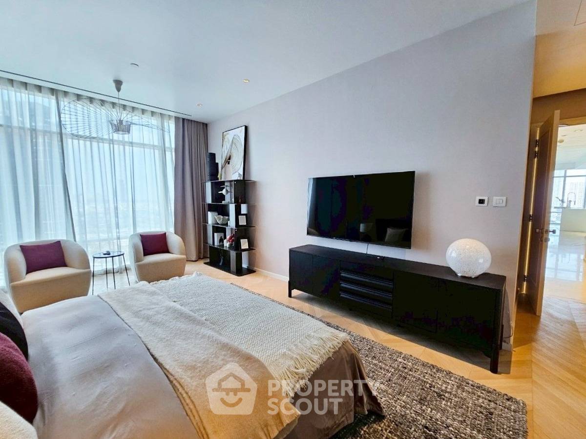 picture 3-BR Condo at Four Seasons Private Residences Bangkok near BTS Saphan Taksin (ID 2187250) - 16/17