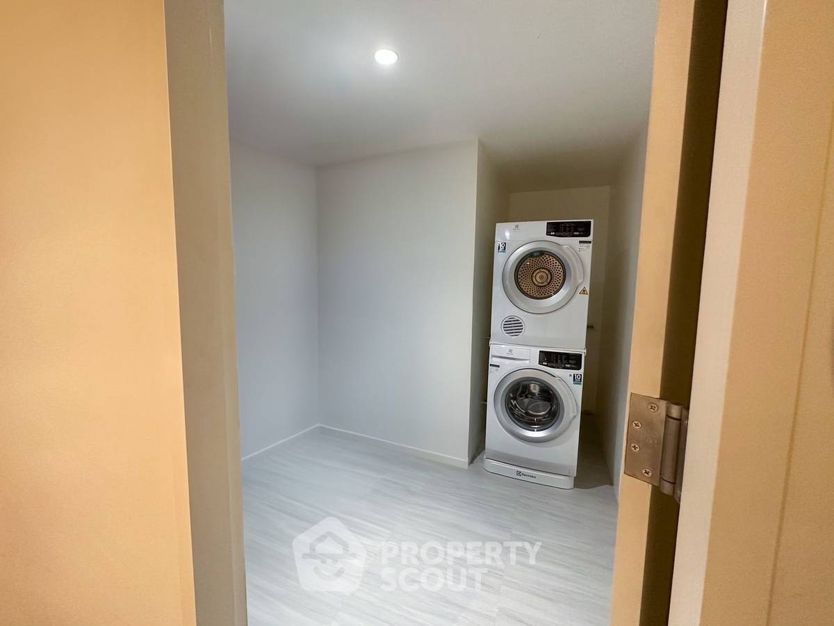picture 2-BR Condo at D.S. Tower 2 Sukhumvit 39 Condominium near MRT Sukhumvit (ID 1522486) - 5/15