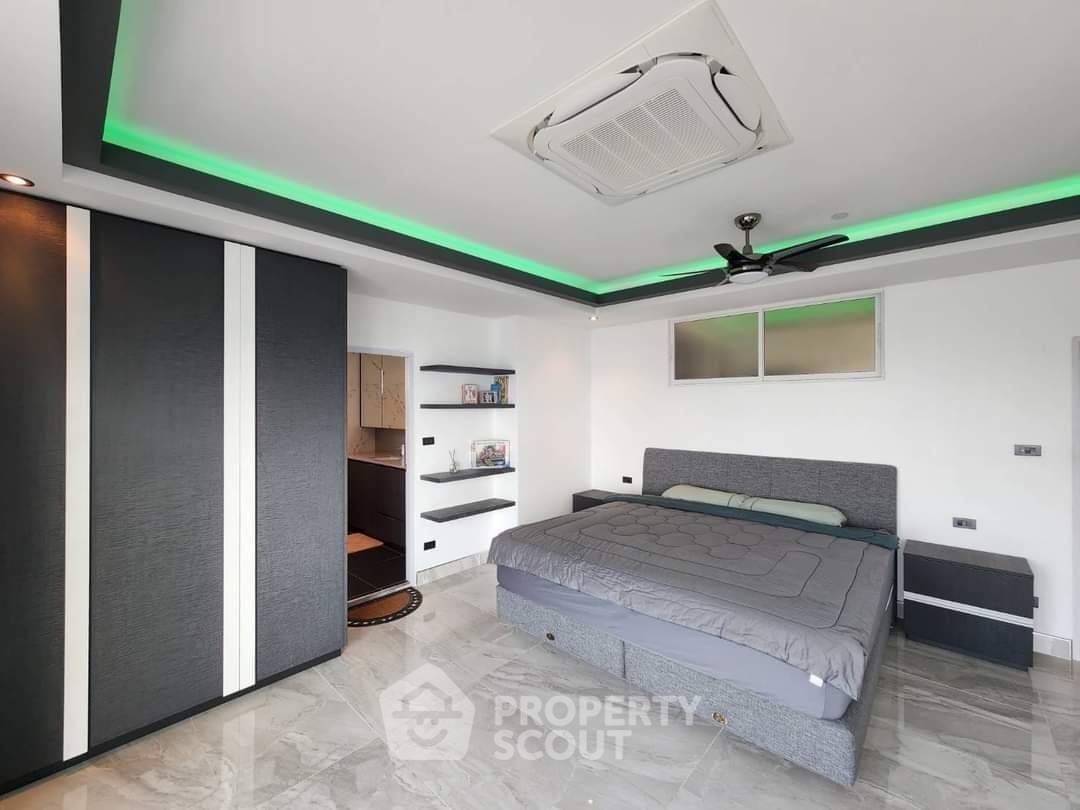 รูป คอนโด 3-ห้องนอน ที่ วิวทะเล 7 คอนโดมิเนียม จอมเทียน ใกล้ พัทยาใต้ (ID 1536874) - รูปที่ 9/16