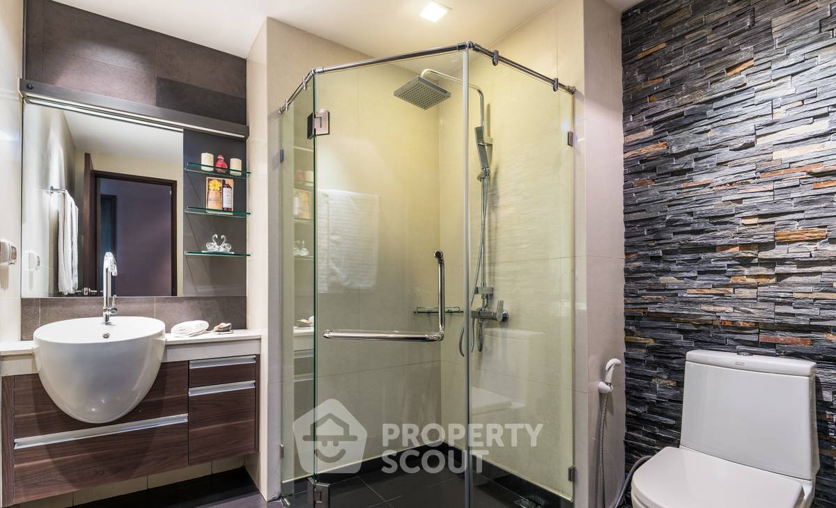 picture 2-BR Condo at Sky Walk Residences near BTS Phra Khanong (ID 1801589) - 19/24