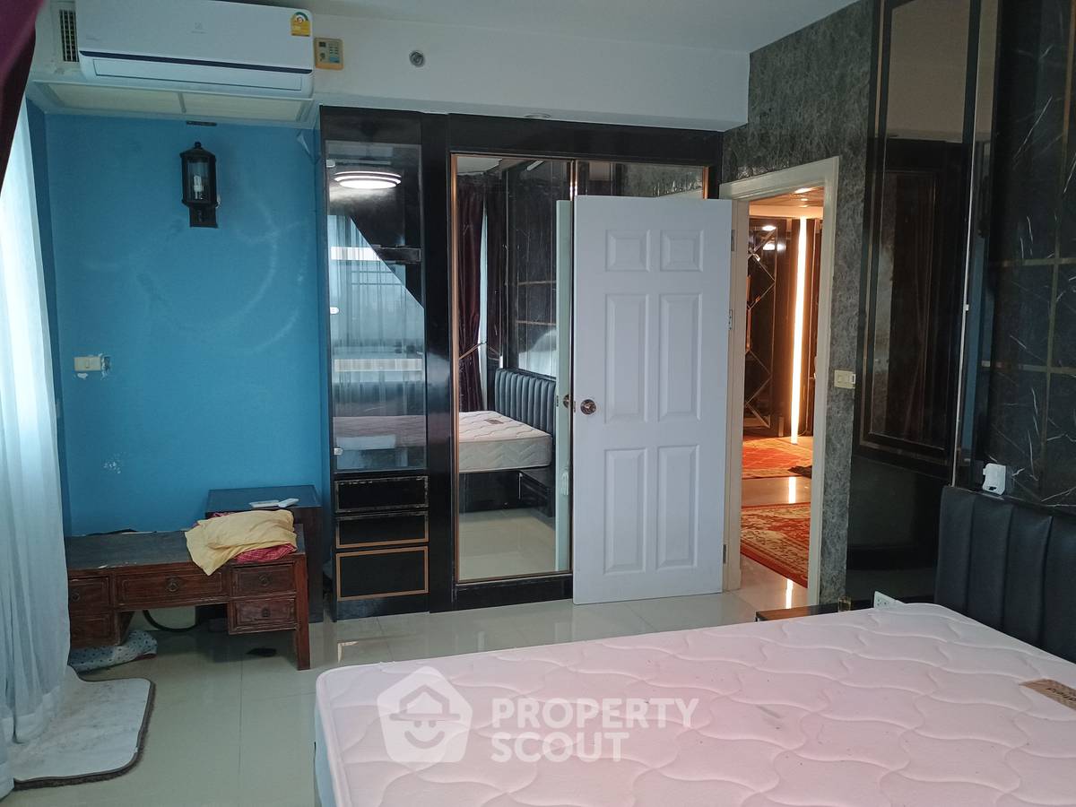 picture 2-BR Condo at Supalai Oriental Place Sathorn Suanplu near MRT Lumphini (ID 2185023) - 6/13