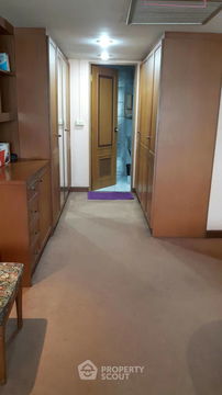 1-BR Condo at Omni Tower near BTS Nana (ID 556558)