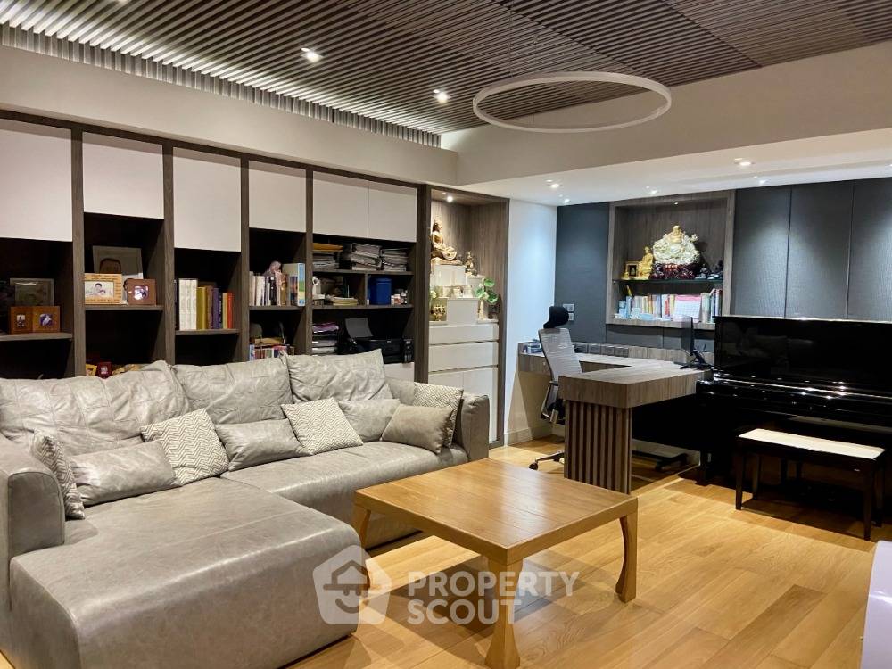 รูป คอนโด 3-ห้องนอน ที่ รอยัล คาสเซอร์ สุขุมวิท ใกล้ BTS พร้อมพงษ์ (ID 2045398) - รูปที่ 2/13